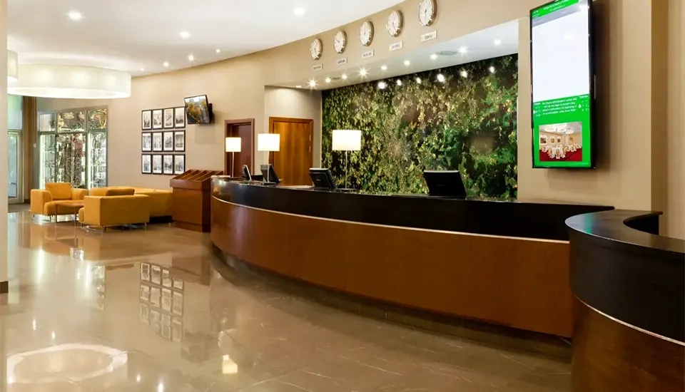 هتل هالیدی این مسکو لسنایا